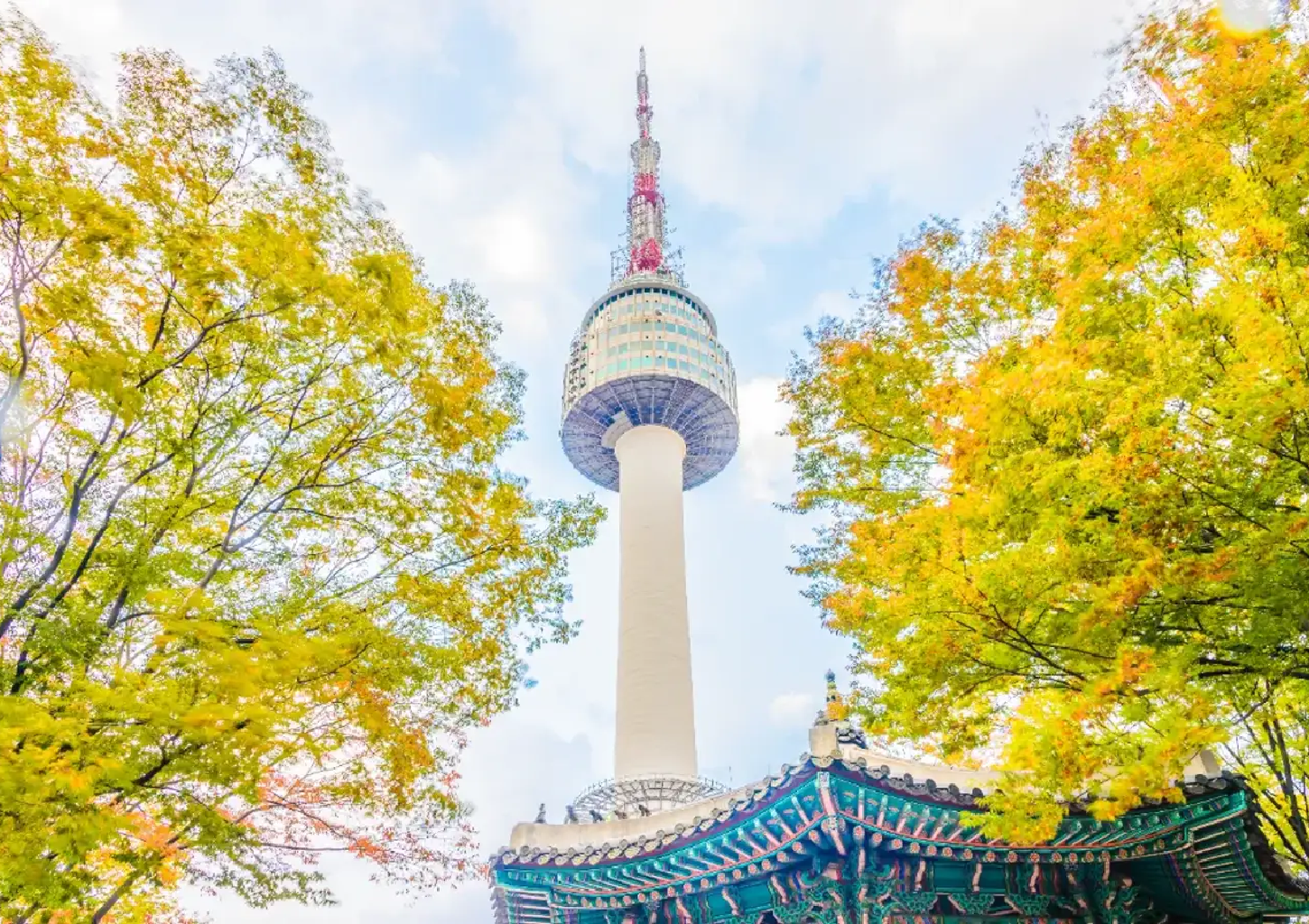 THÁP NAMSAN – BIỂU TƯỢNG CỦA THỦ ĐÔ SEOUL